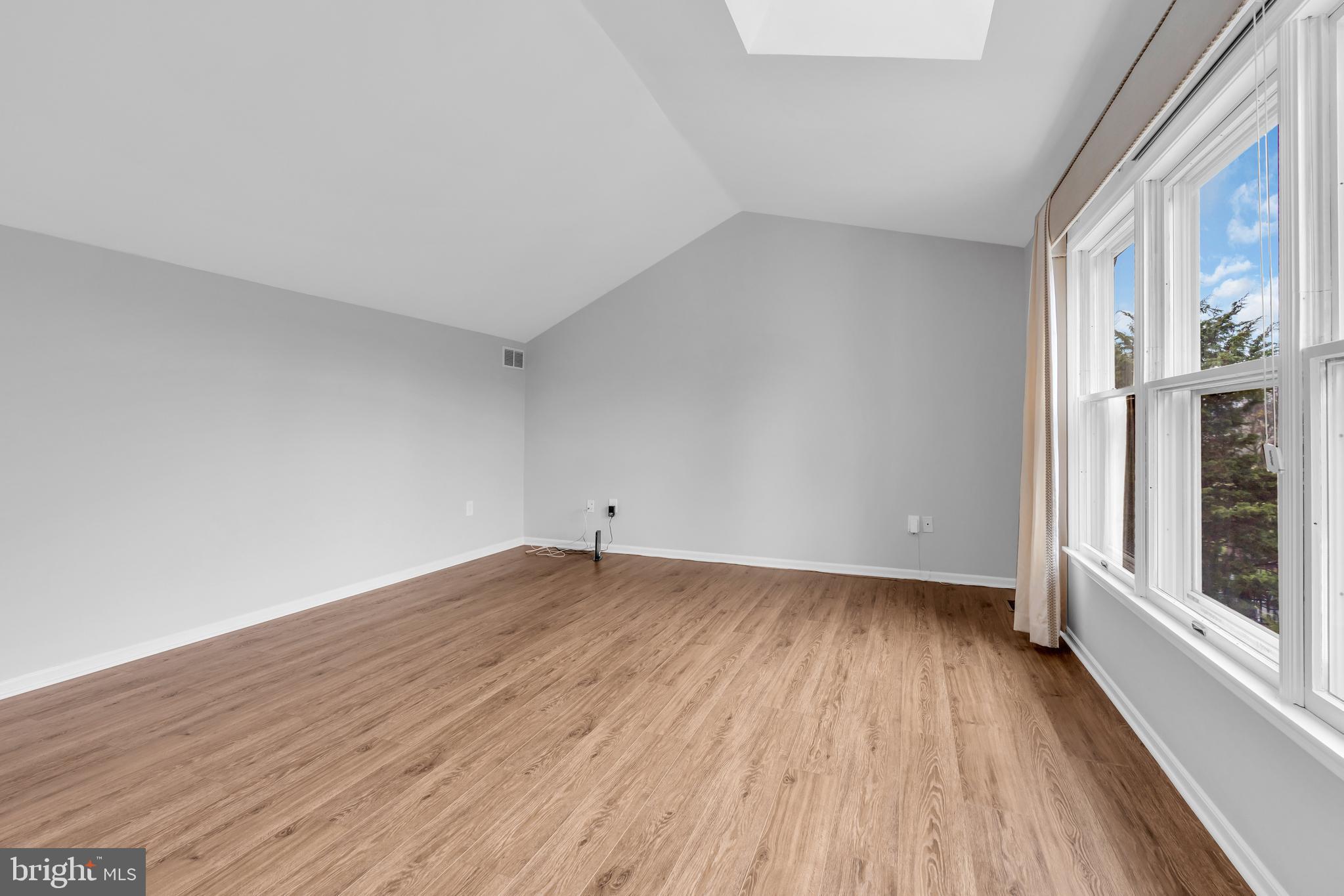 10 Reed Drive North Princeton Junction, NJ 08550 - Photo 40 of 55 Sitting room/office