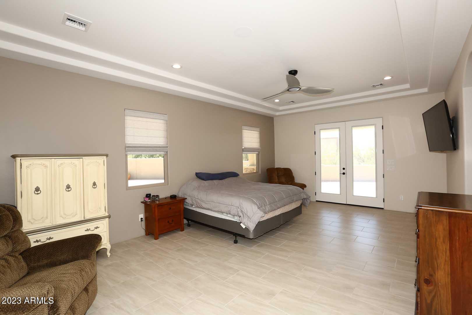 318 South Sixshooter Road Apache Junction, AZ 85119 - Photo 39 of 57 Master Bedroom