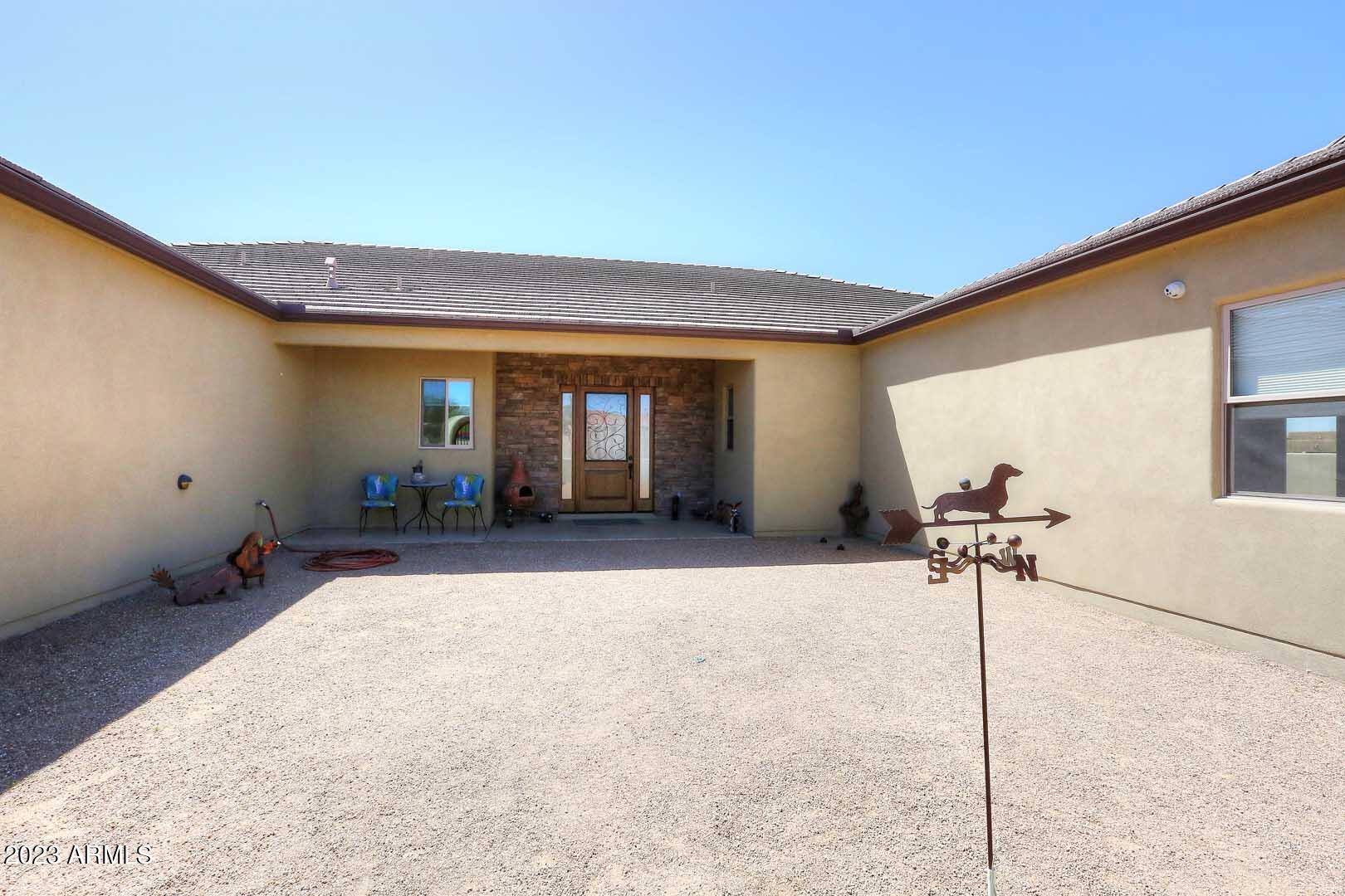 318 South Sixshooter Road Apache Junction, AZ 85119 - Photo 47 of 57 Courtyard