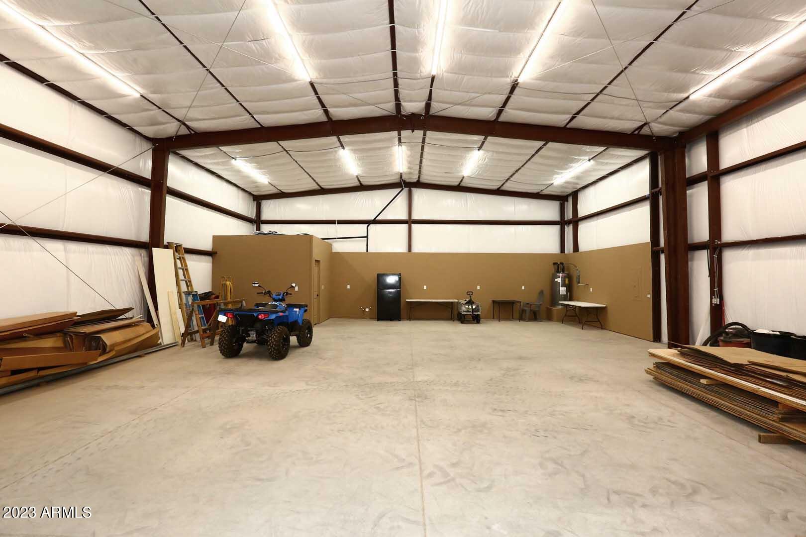 318 South Sixshooter Road Apache Junction, AZ 85119 - Photo 50 of 57 40x60 Workshop-Inteiror