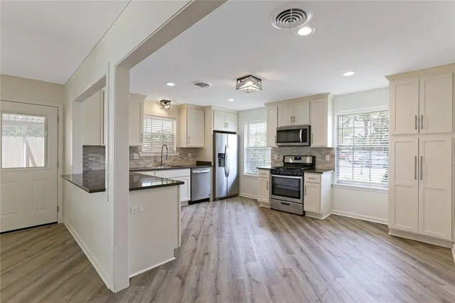 $3,400 | 147 Moss Lane, River Ridge, LA 70123