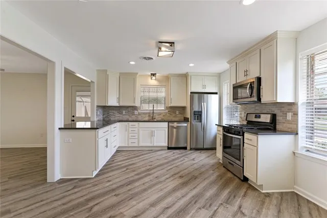 $3,400 | 147 Moss Lane, River Ridge, LA 70123