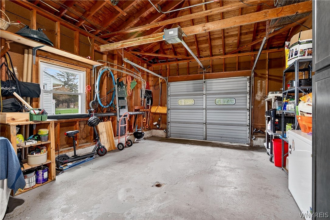 3249 Lockport Olcott Road Newfane, NY 14108 - Photo 18 of 34 Attached garage