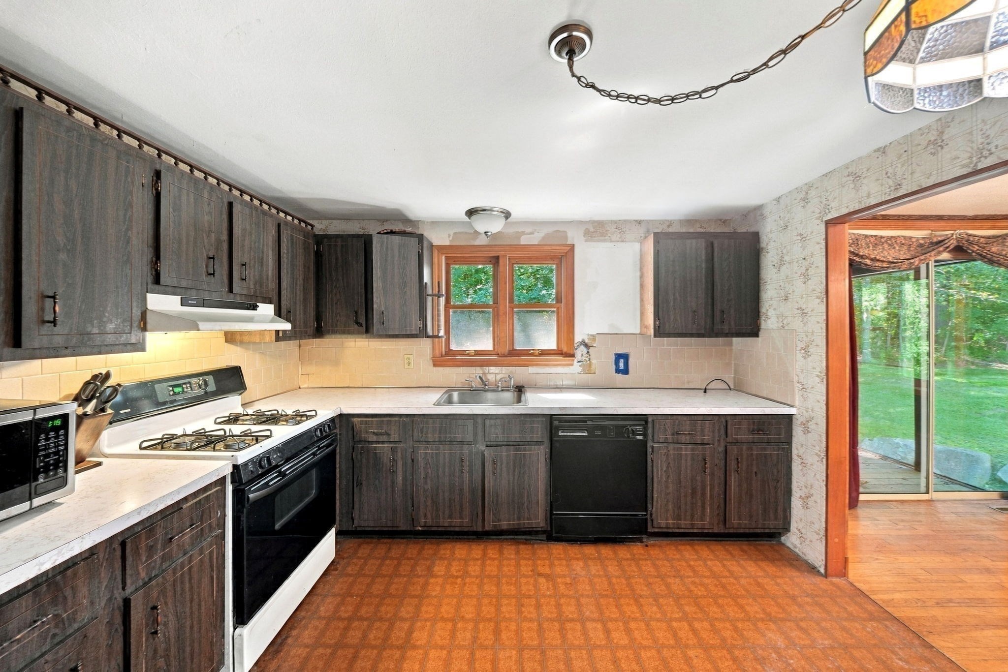 7 Olde Farm Road Easton, MA 02375 - Photo 9 of 35 Gallery Image 9