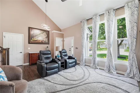 $450,000 | 5900 Meadowsweet Lane, Shawnee, KS 66226