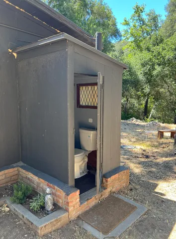 $450,000 | 15 Fremont Lane, Santa Barbara, CA 93105