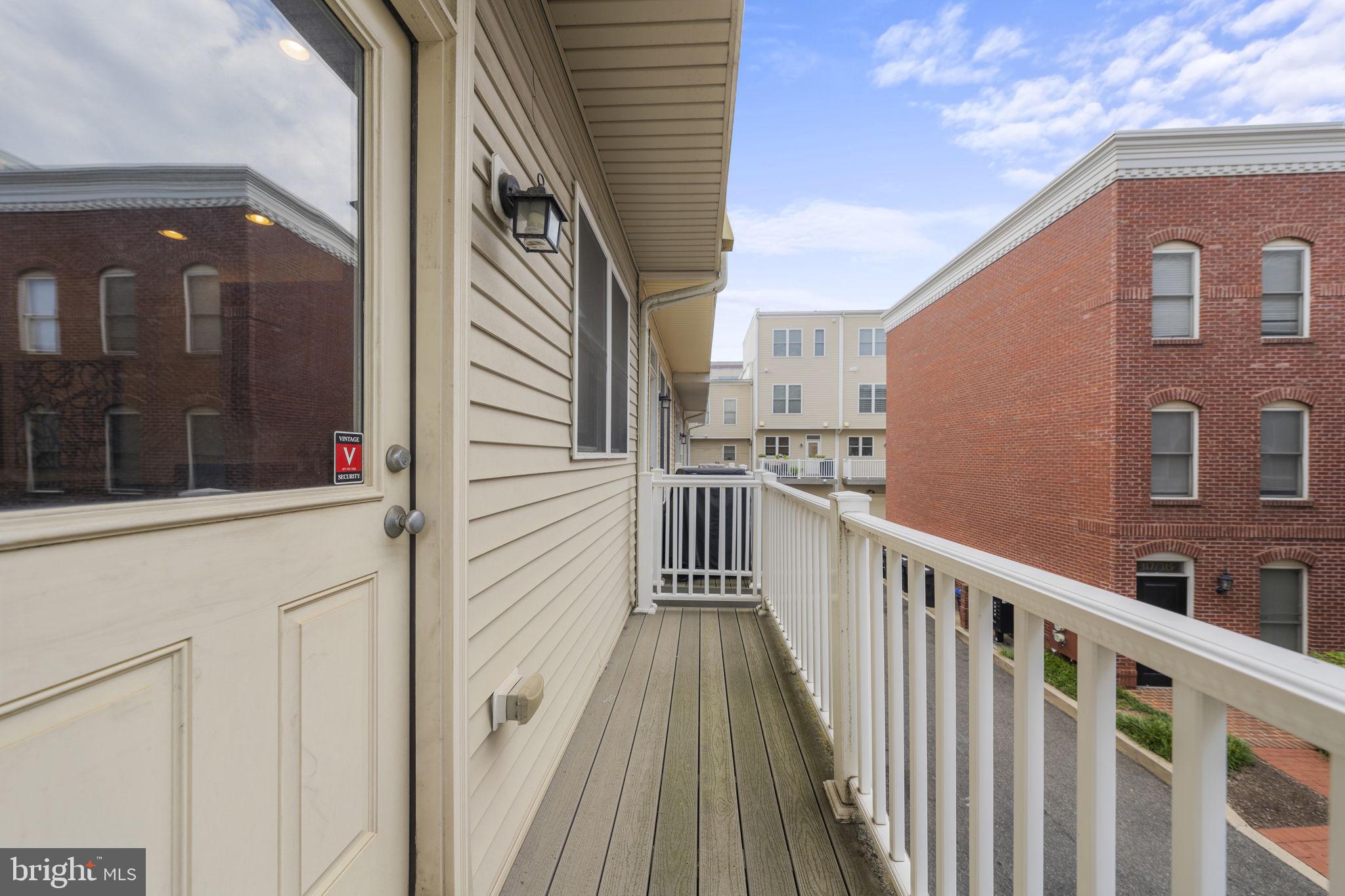 312 I Street Southeast Washington, DC 20003 - Photo 2 of 6