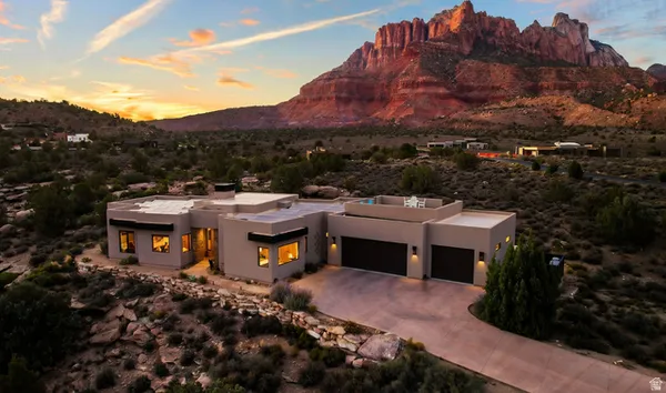 $1,650,000 | 3000 Navajo Way, Springdale, UT 84767