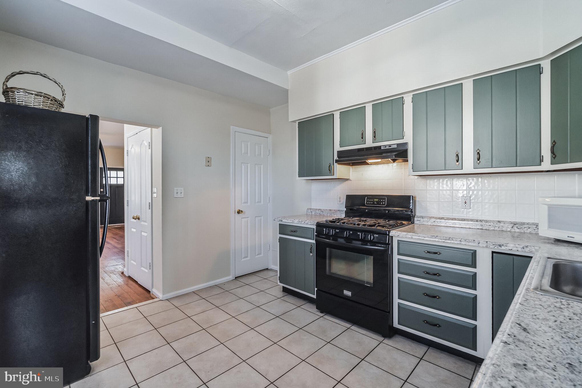 100 Ripka Street Philadelphia, PA 19127 - Photo 10 of 30