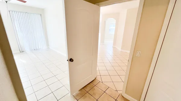 $2,250 | 2010 Shoma Drive, West Palm Beach, FL 33414