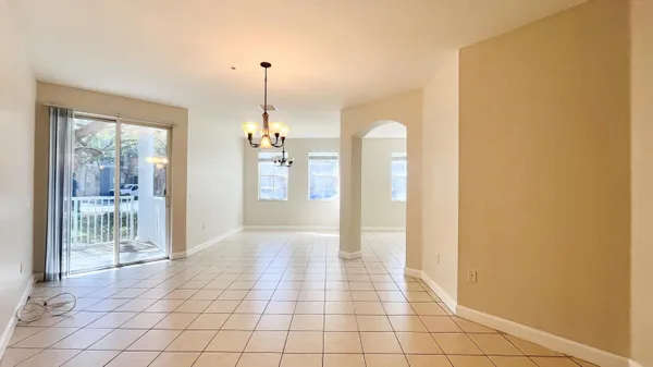 $2,250 | 2010 Shoma Drive, West Palm Beach, FL 33414