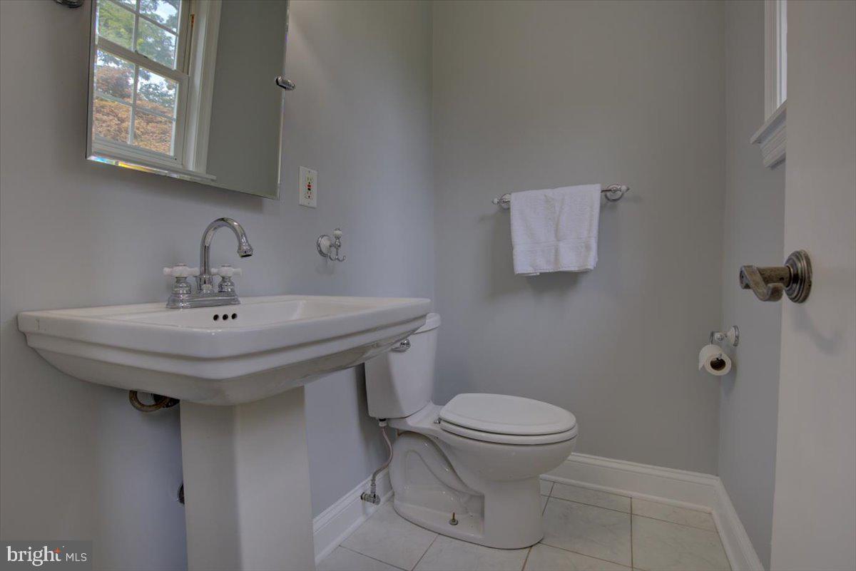 124 Conestoga Road Malvern, PA 19355 - Photo 21 of 34 Half bath off of main bedroom