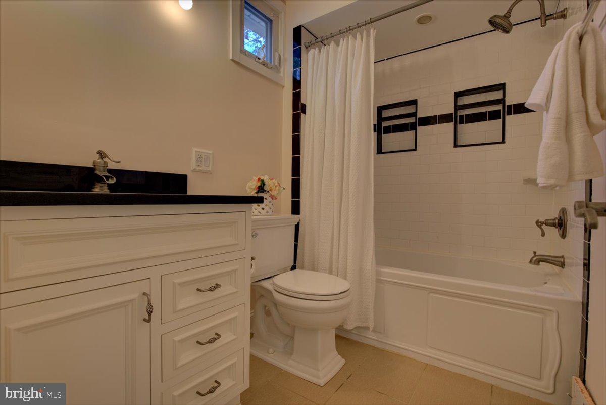 124 Conestoga Road Malvern, PA 19355 - Photo 24 of 34 Updated hall bath with subway tile