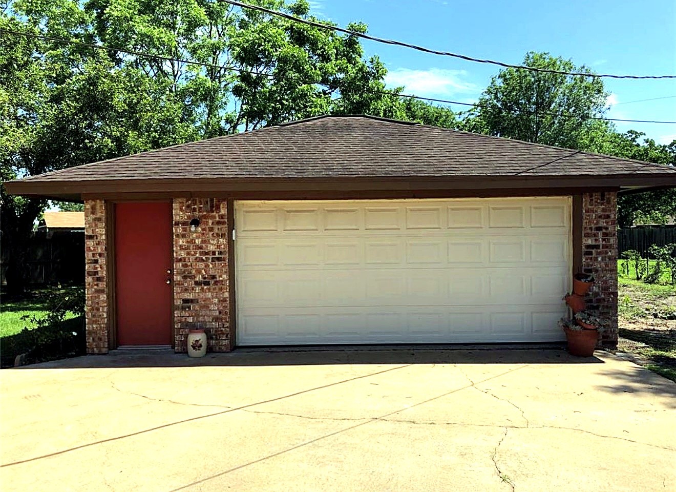 6104 Fox Ridge Drive Angleton, TX 77515 - Photo 2 of 4 Gallery Image 2