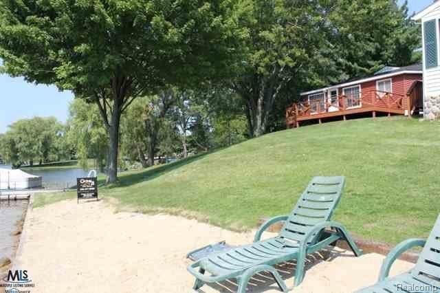 6768 North Ridge Road Harrison, MI 48625 - Photo 4 of 24 4.JPG