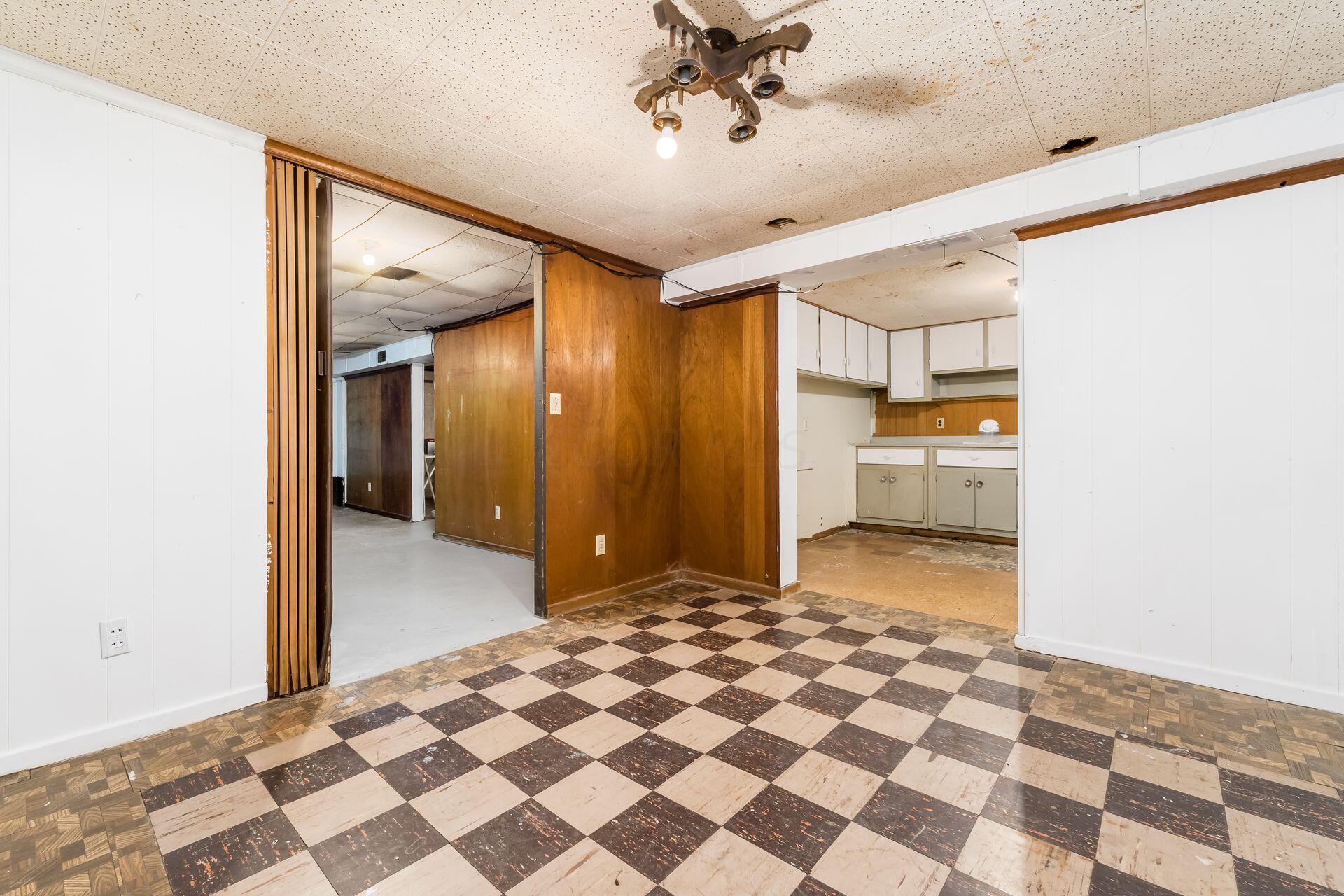 4310 Charlotte Road Obetz, OH 43207 - Photo 31 of 45
