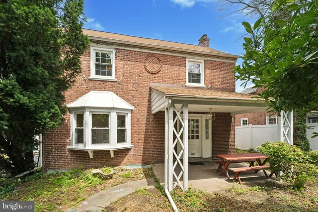 $379,900 | 8427 Limekiln Pike, Wyncote, PA 19095