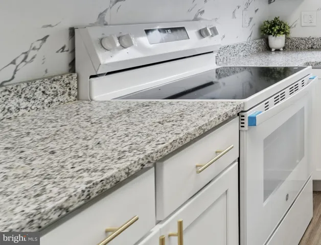 $379,900 | 8427 Limekiln Pike, Wyncote, PA 19095