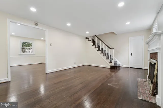 $379,900 | 8427 Limekiln Pike, Wyncote, PA 19095