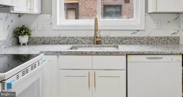 $379,900 | 8427 Limekiln Pike, Wyncote, PA 19095