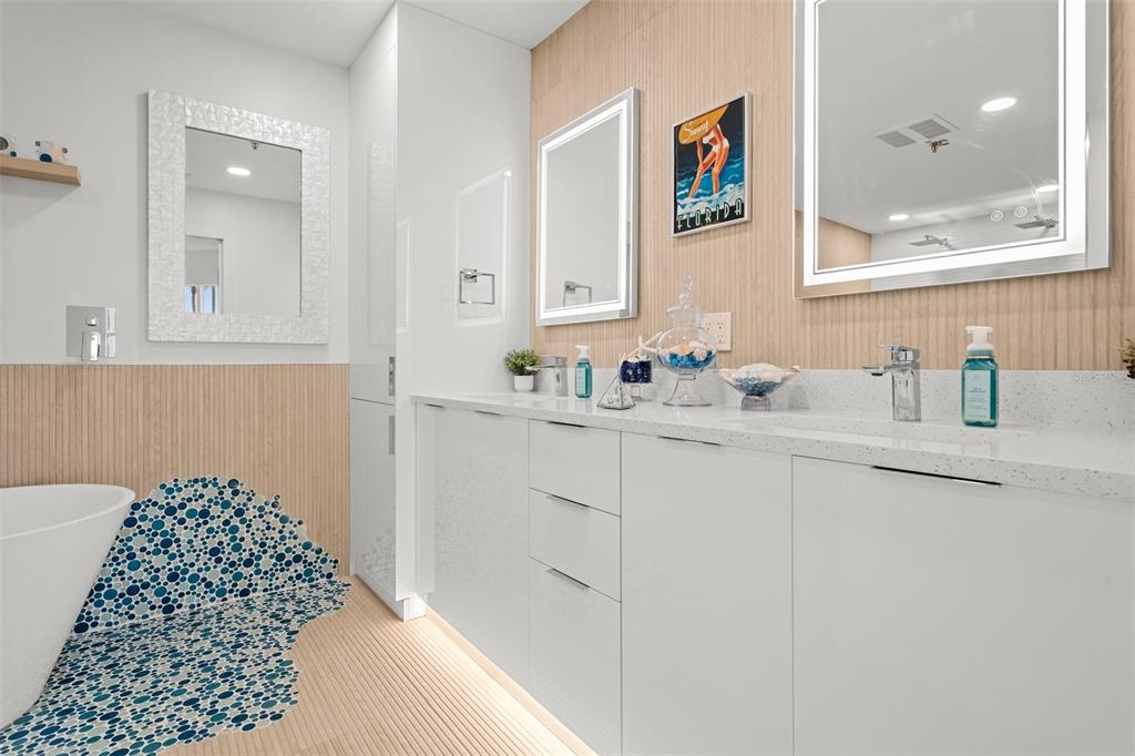 988 Boulevard Of The Arts, Unit 109 Sarasota, FL 34236 - Photo 19 of 92