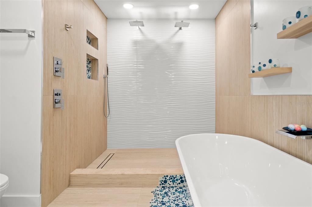 988 Boulevard Of The Arts, Unit 109 Sarasota, FL 34236 - Photo 24 of 92