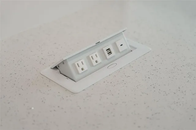 $18,000 | 988 Boulevard Of The Arts, Unit 109, Sarasota, FL 34236