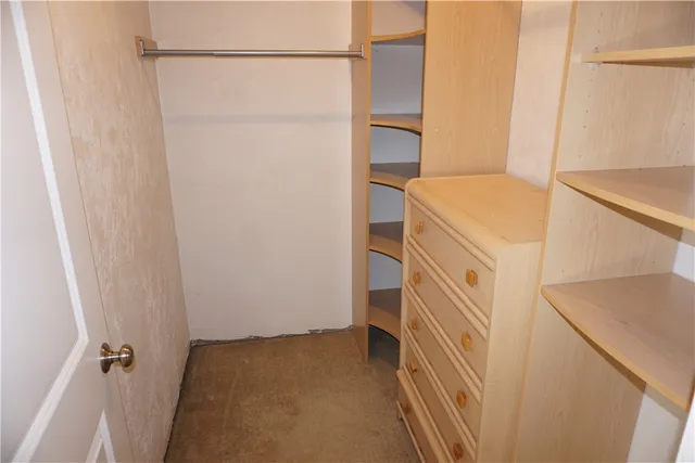 $700,000 | 16 Louise Ann Drive, Smithfield, RI 02917