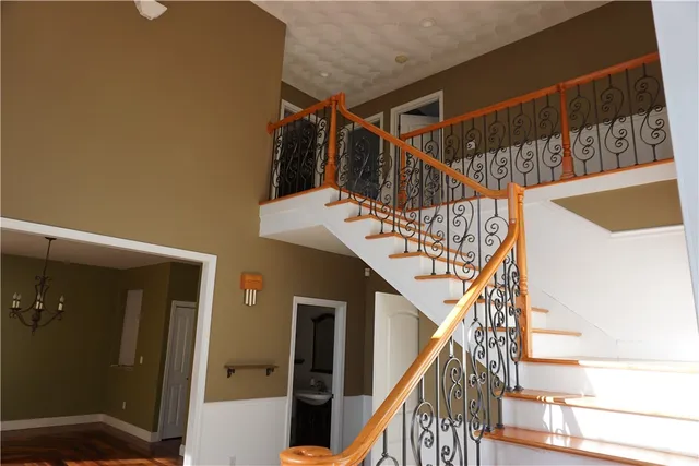 $700,000 | 16 Louise Ann Drive, Smithfield, RI 02917