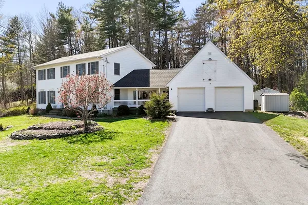 $599,900 | 7 Lyman Street, Granby, MA 01033