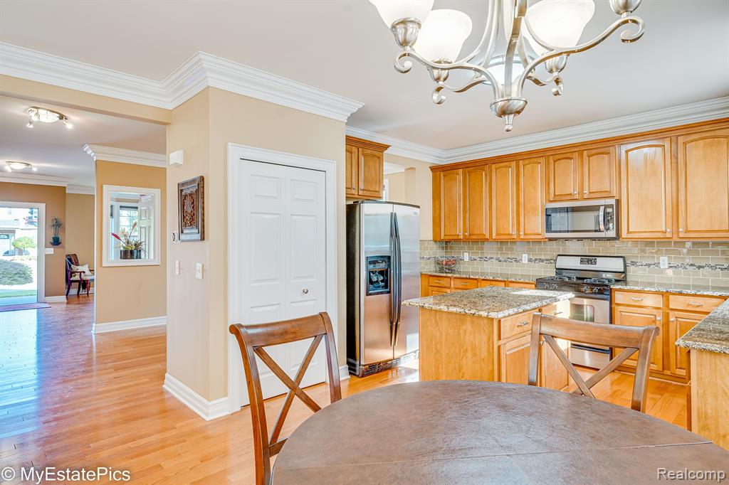3526 Everett Drive Rochester Hills, MI 48307 - Photo 22 of 64