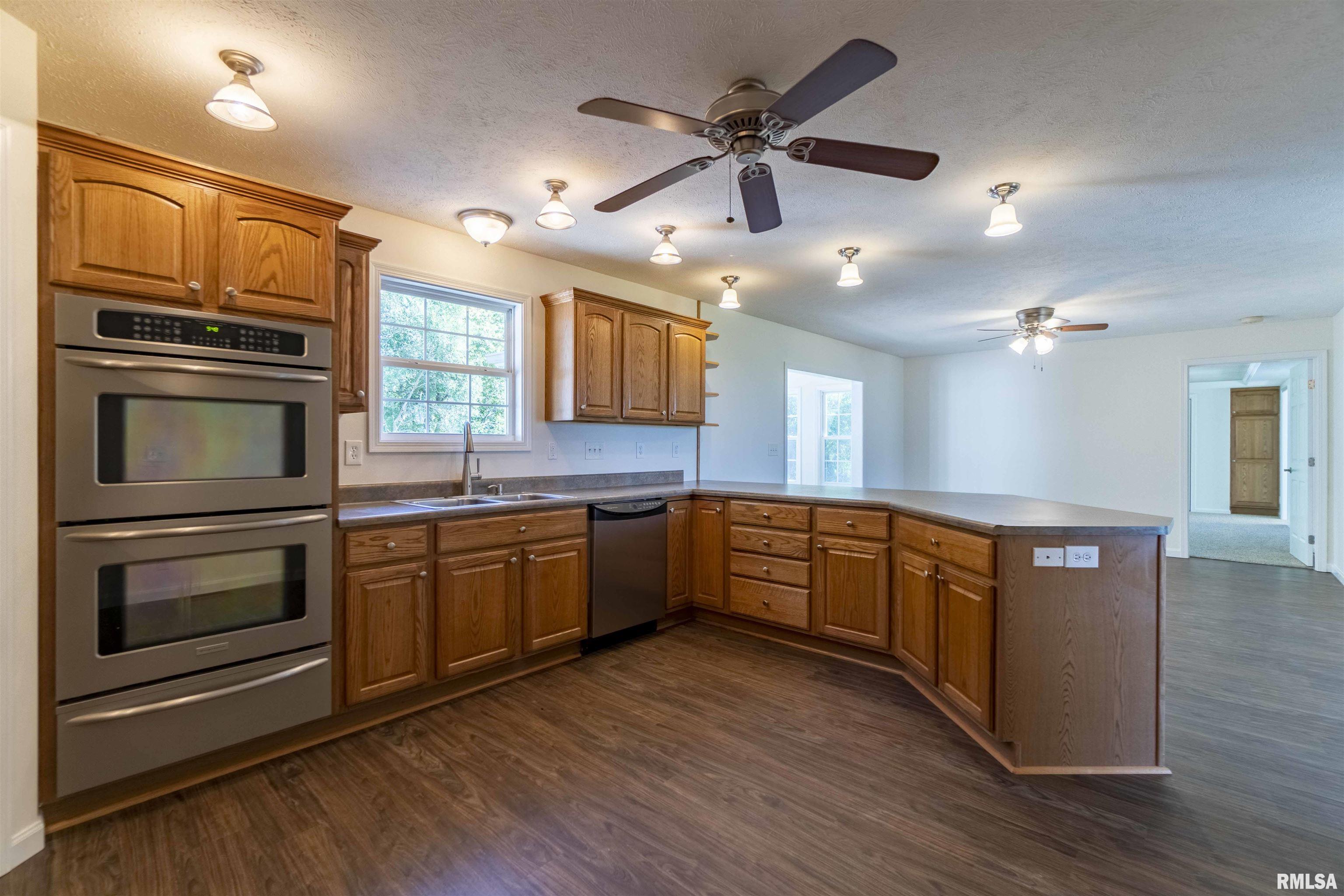 16694 Goeken Road Green Valley, IL 61534 - Photo 11 of 40