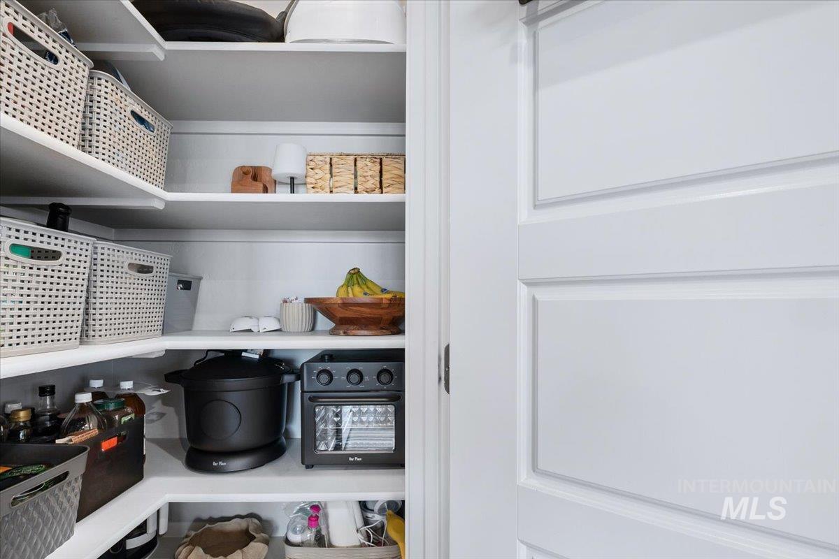 4215 North Pindus Avenue Meridian, ID 83646 - Photo 11 of 46