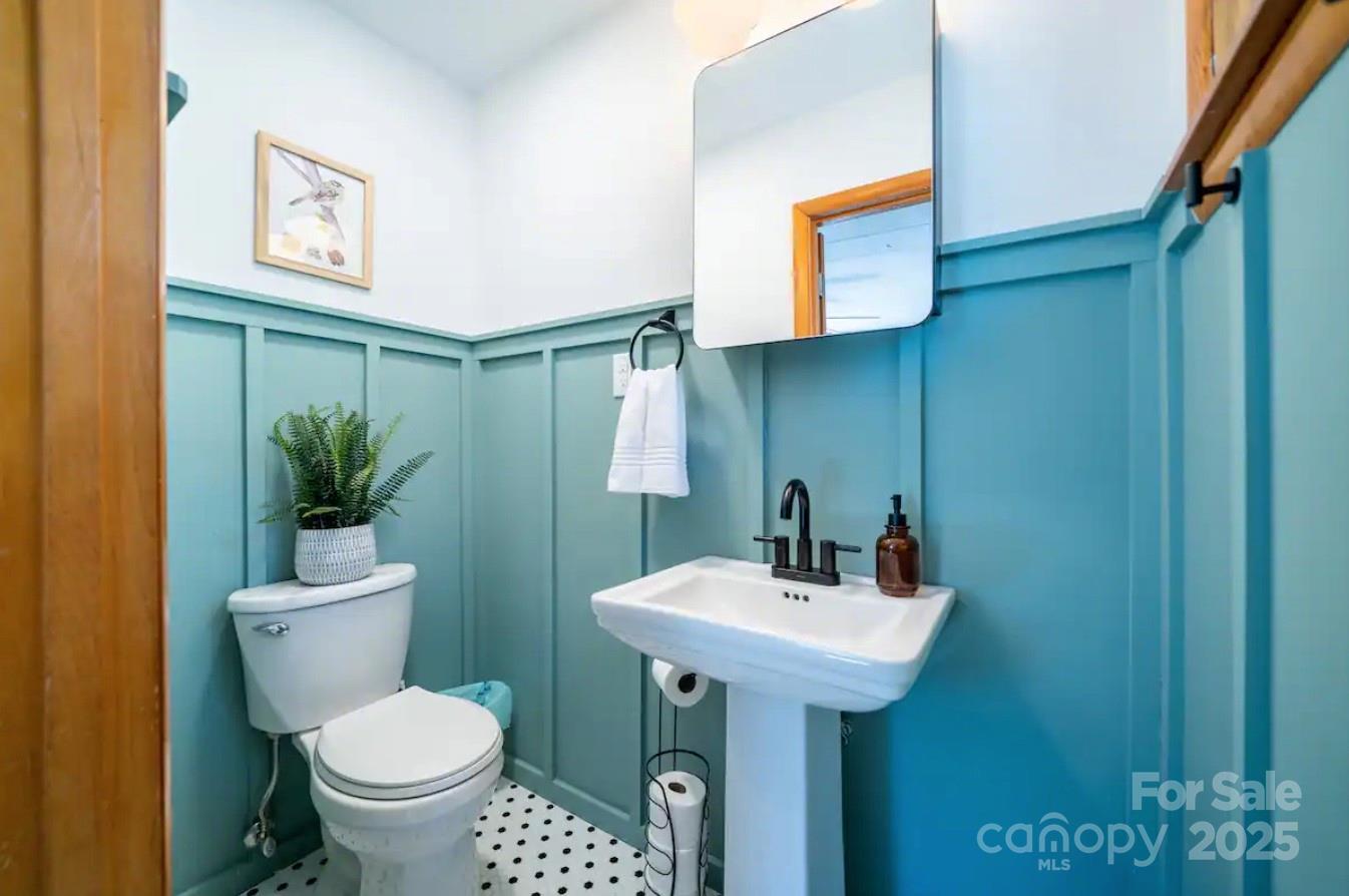 275 Barrett Road Balsam, NC 28707 - Photo 6 of 34 Gallery Image 6