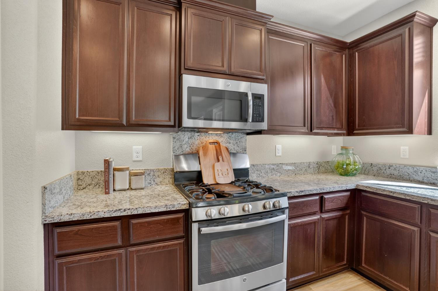 10430 Rubicon Court Grass Valley, CA 95949 - Photo 14 of 46