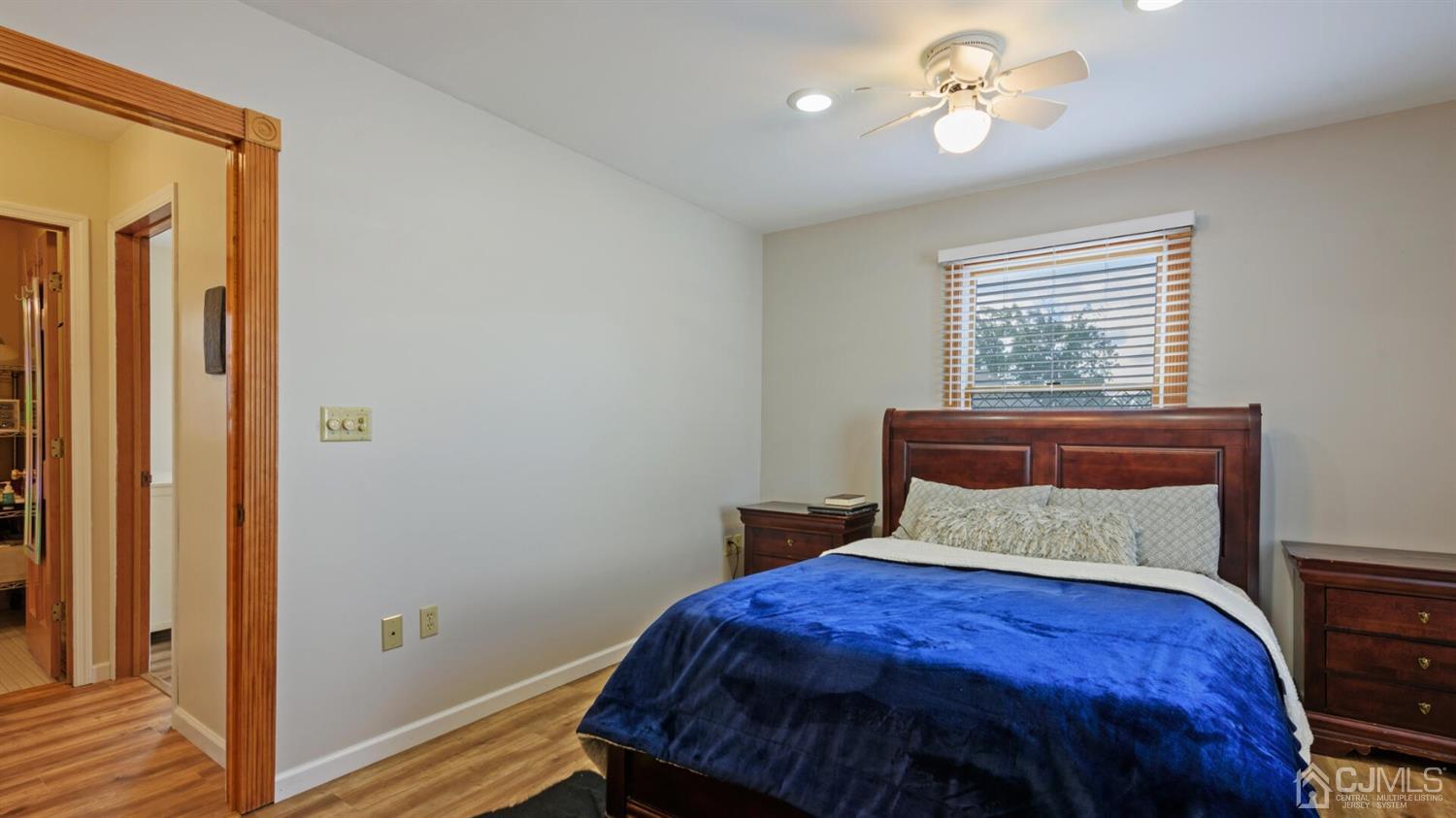21 Highfield Road Colonia, NJ 07067 - Photo 20 of 26 2nd floor bedroom view 2