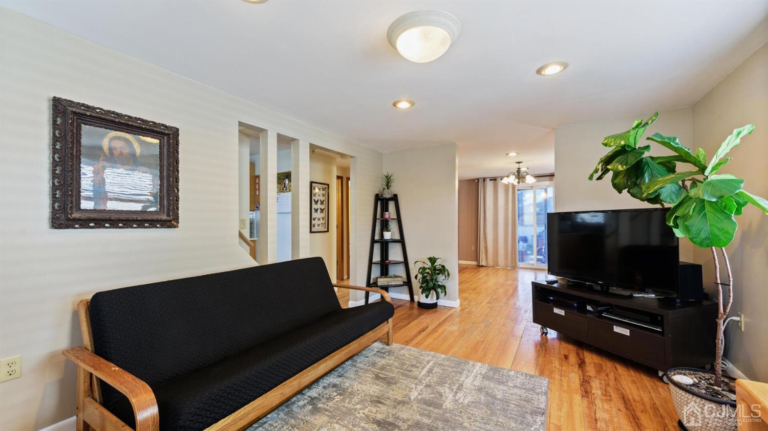 21 Highfield Road Colonia, NJ 07067 - Photo 5 of 26 Living room