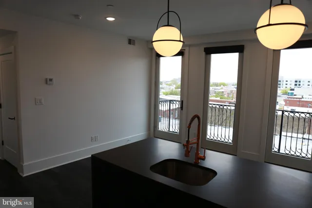 $2,195 | 1111 South Broad Street, Unit 2BED/1BATH, Philadelphia, PA 19147