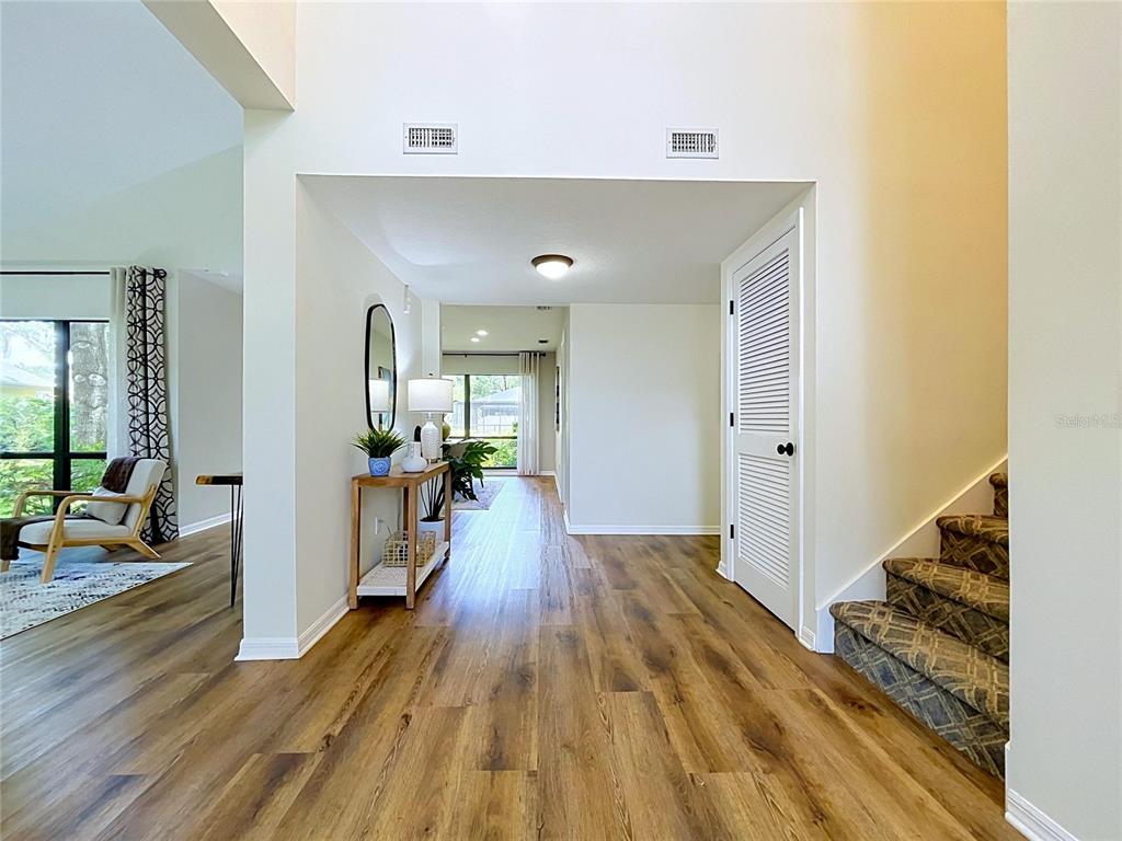 1711 Magdalene Manor Drive Tampa, FL 33613 - Photo 20 of 88