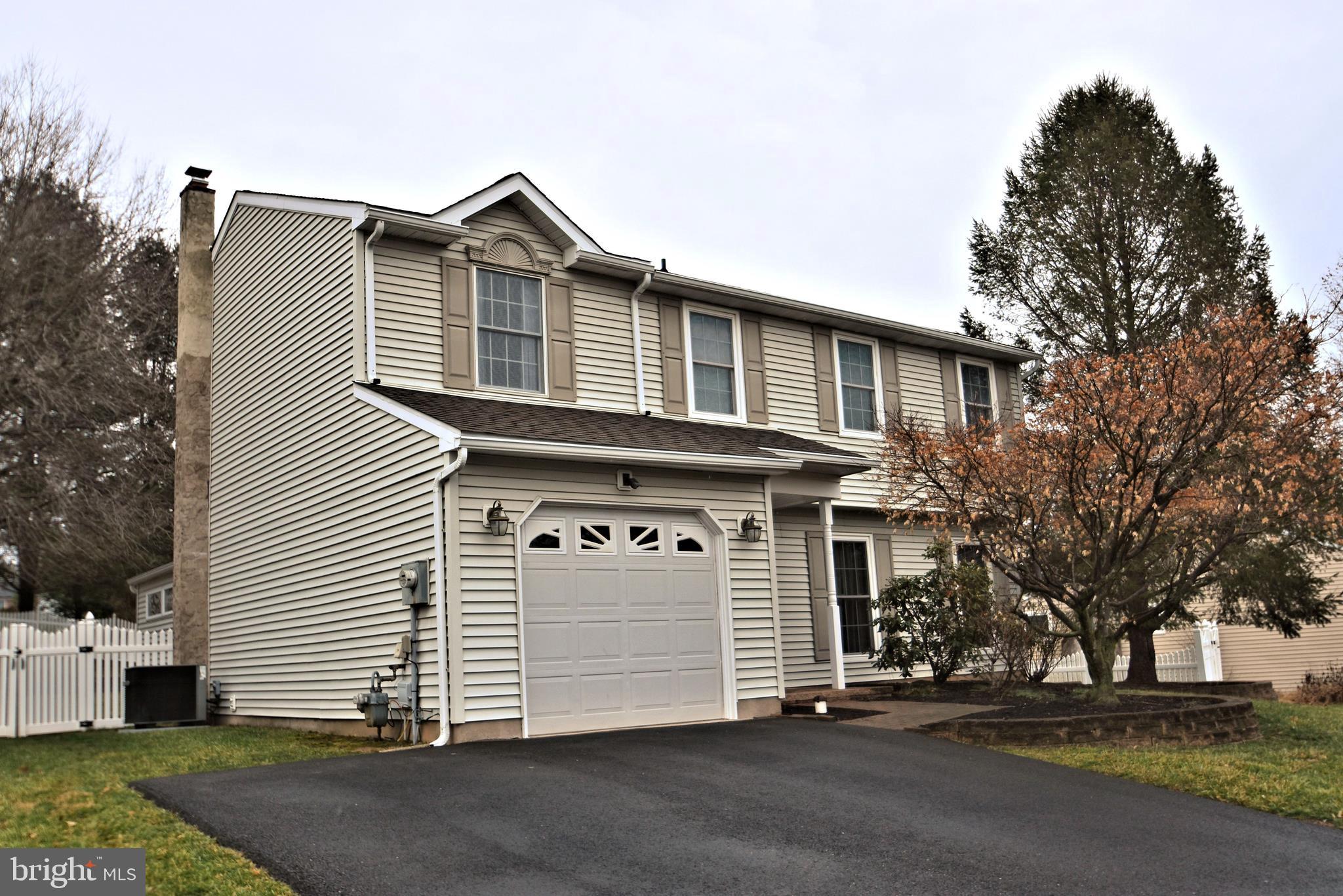 119 Hampton Drive Langhorne, PA 19047 - Photo 2 of 62