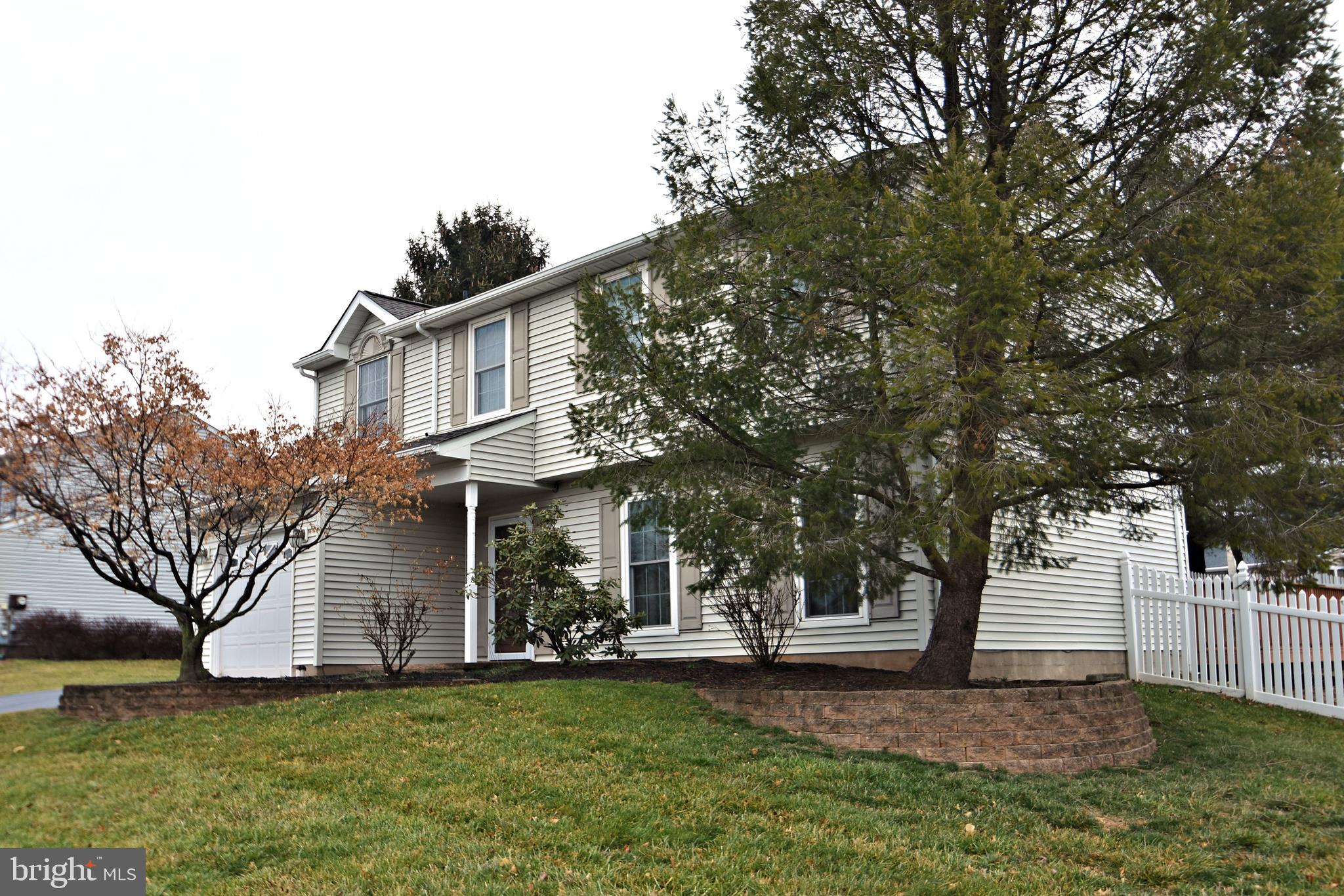 119 Hampton Drive Langhorne, PA 19047 - Photo 3 of 62