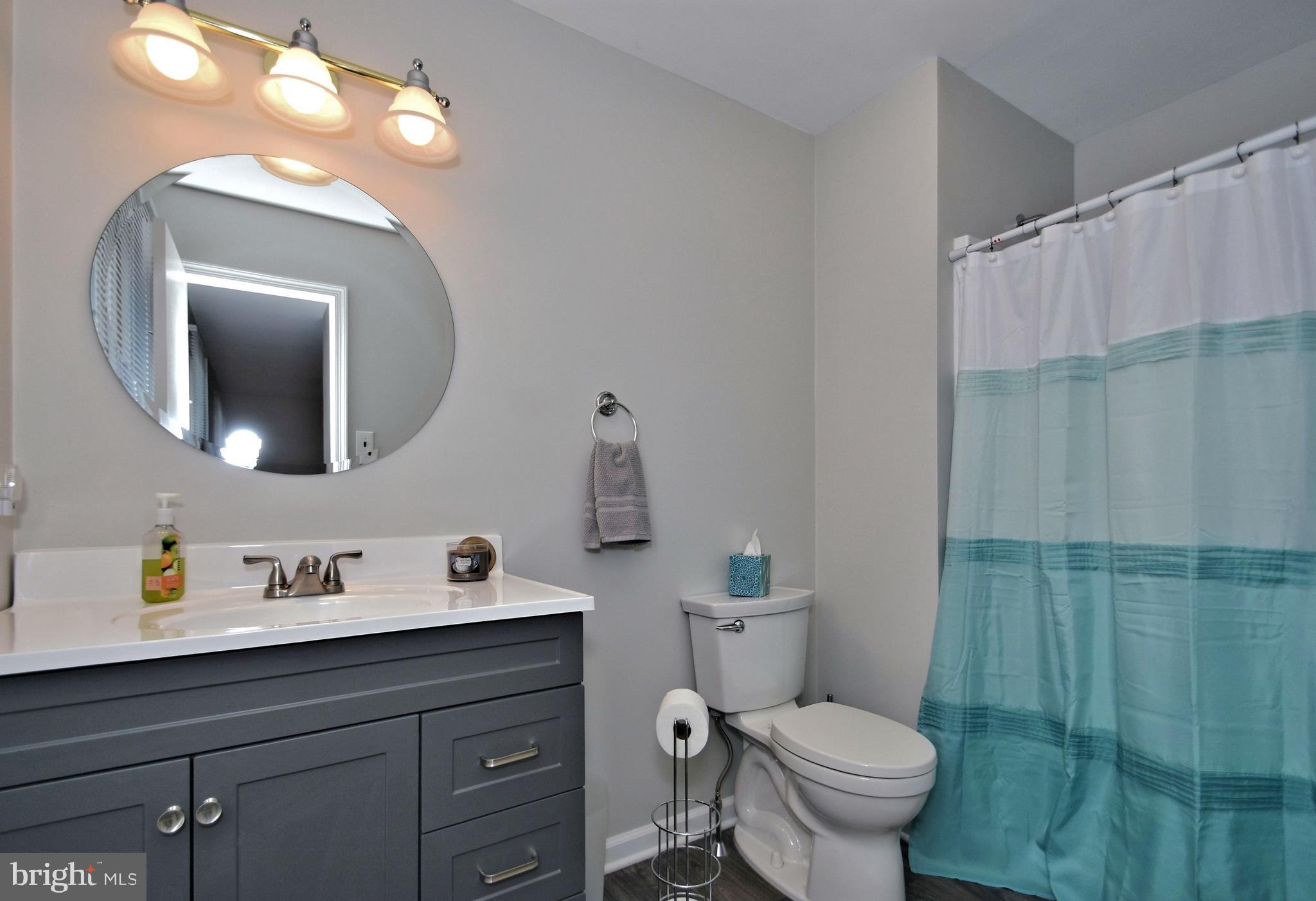 119 Hampton Drive Langhorne, PA 19047 - Photo 34 of 62 Master Bath