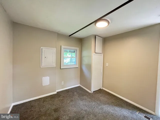 $120,000 | 432 Delphinium Road, Millville, NJ 08332