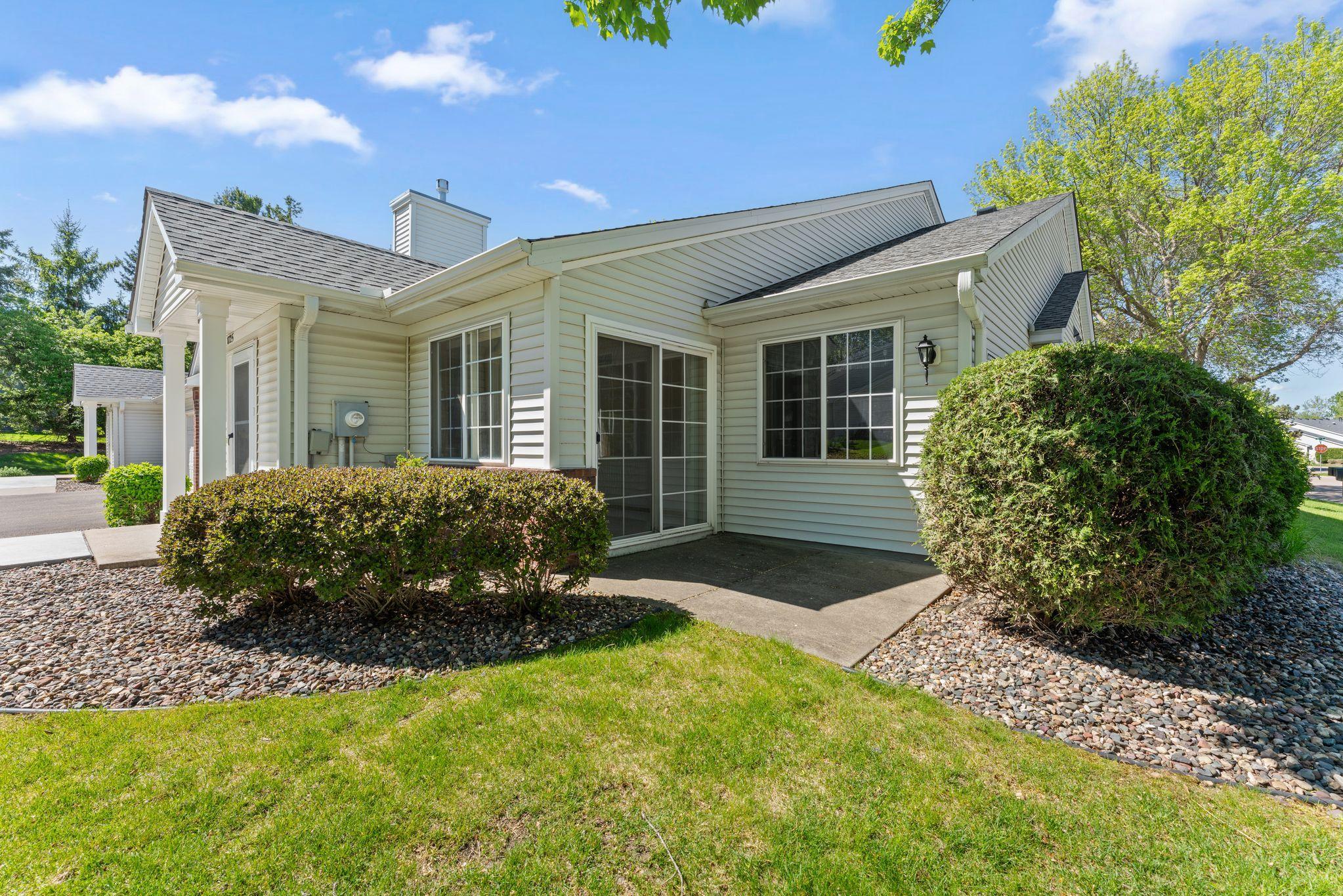 8725 Baxter Way, Unit 43 Inver Grove Heights, MN 55076 - Photo 4 of 19