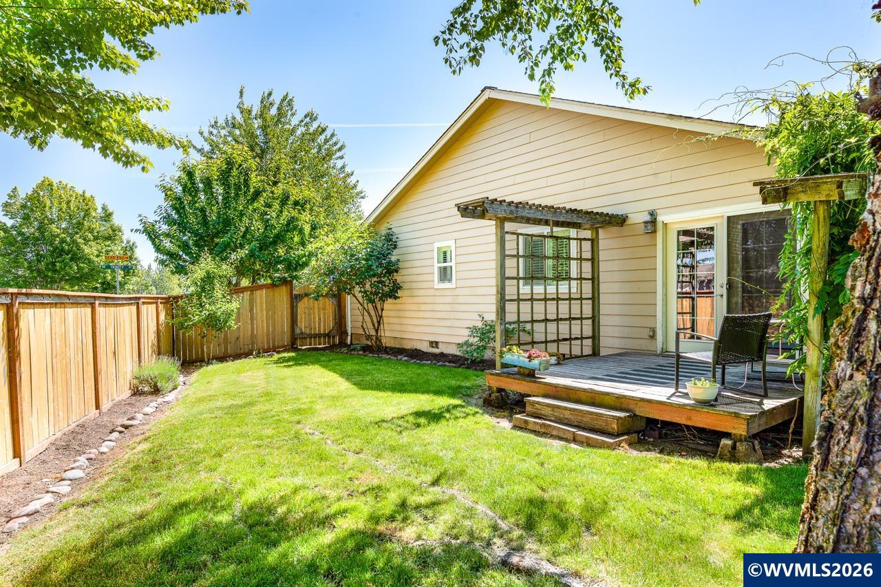 792 Northeast Trinity Street Albany, OR 97322 - Photo 31 of 34 Gallery Image 31