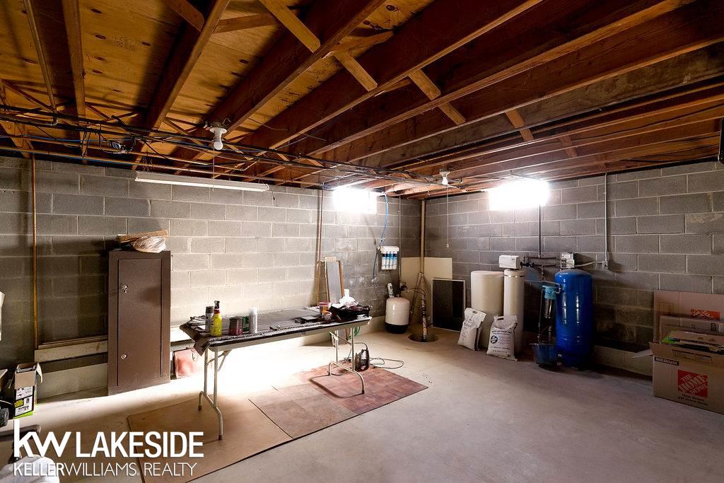 59120 Hayes Road Ray, MI 48096 - Photo 61 of 90 50033774-60.JPG