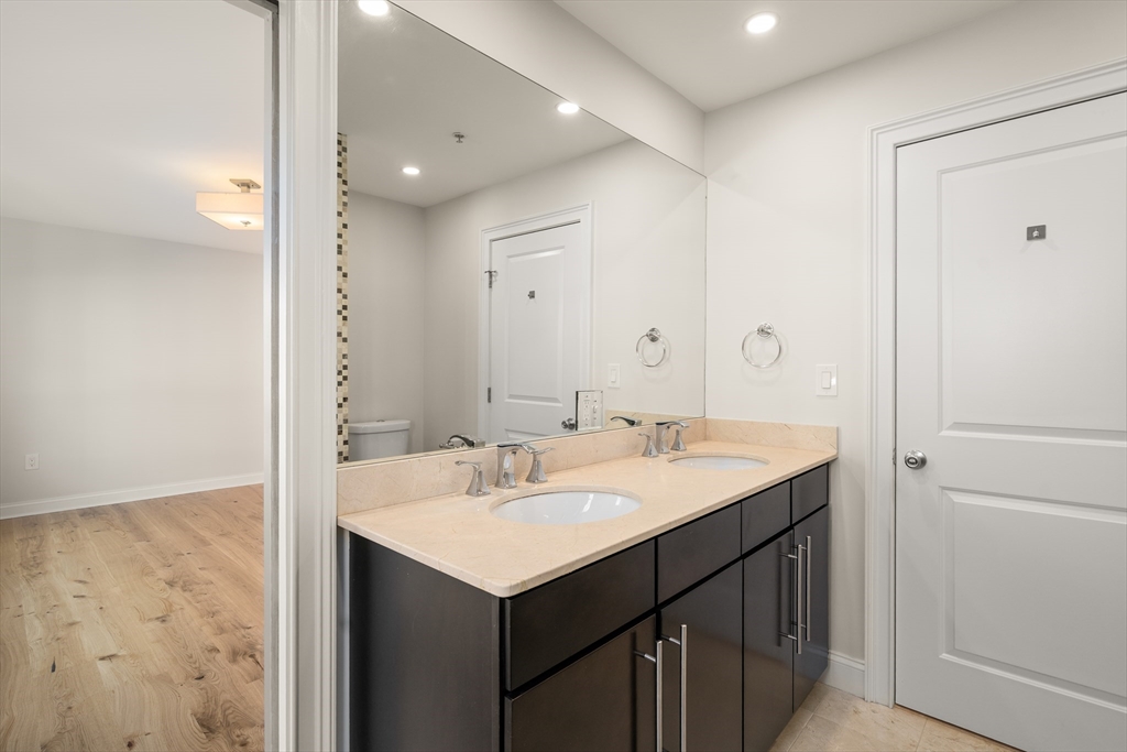 9 North Margin Street, Unit 2 Boston, MA 02113 - Photo 9 of 13