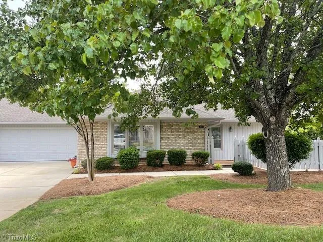 $2,400 | 403 Broughton Drive, Greensboro, NC 27410