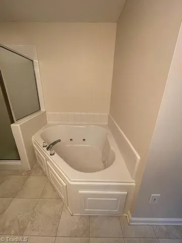 $2,400 | 403 Broughton Drive, Greensboro, NC 27410