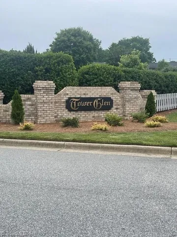 $2,400 | 403 Broughton Drive, Greensboro, NC 27410